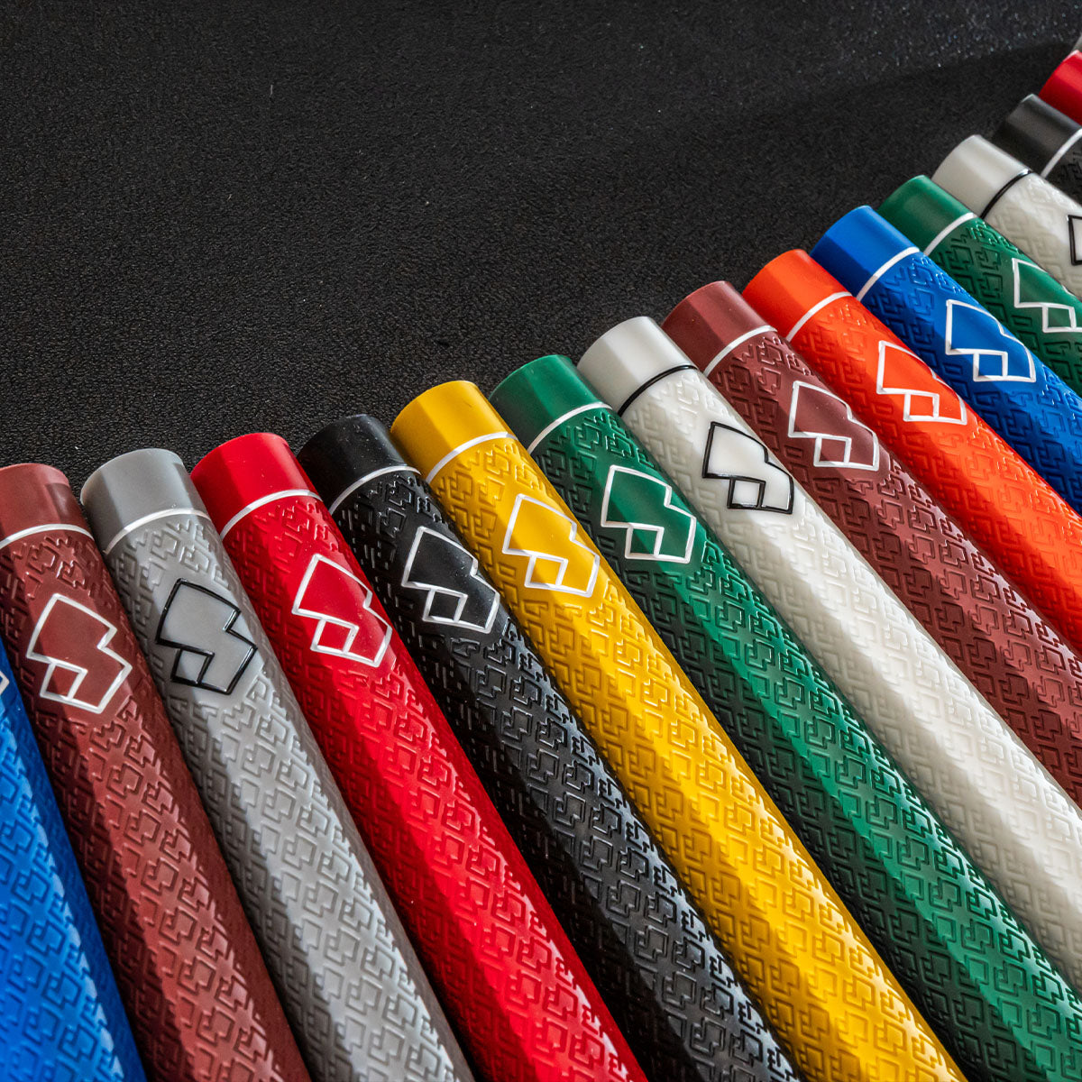 POINT EIGHT 8 | Premium Grip