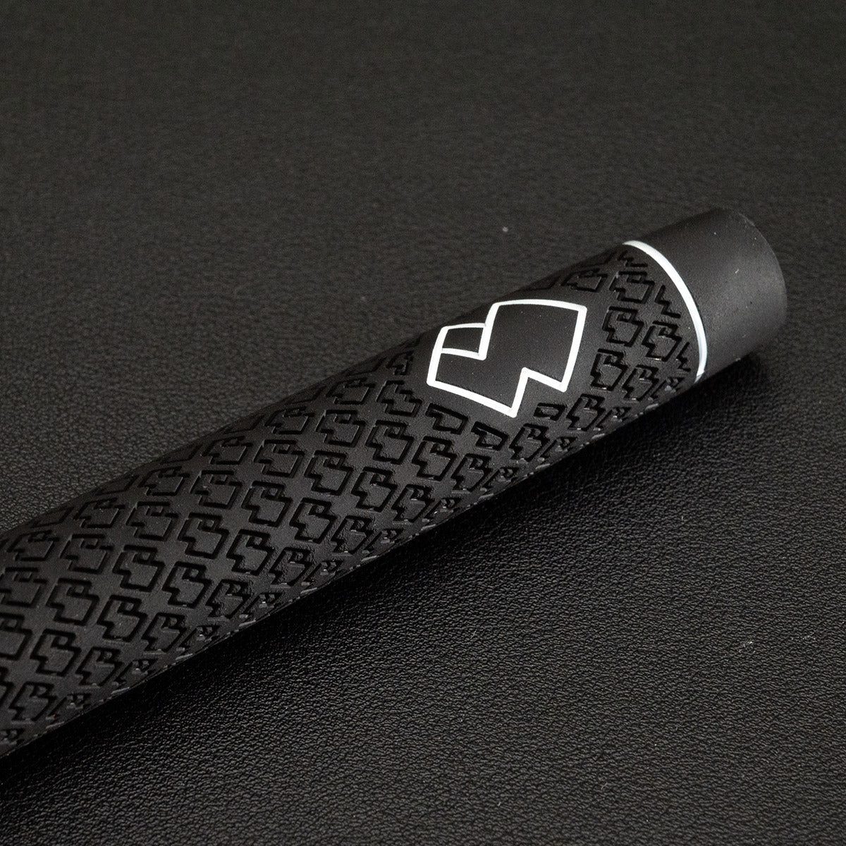 POINT EIGHT 8 | Origin Grip